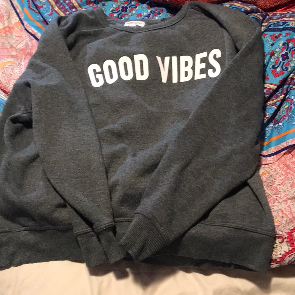 “Good vibes” long sleeve shirt